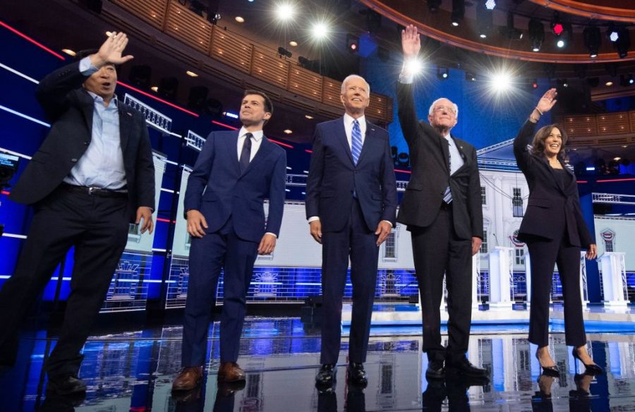 Photo+courtesy+of+Getty+Images%2C+by+Jim+Watson%0AThe+Democratic+Primaries+are+crowded%2C+with+ten+candidates+qualifying+for+the+second+Democratic+Primary+debate+hosted+by+NBC+News.+%28L-R%29+Entrepreneur+Andrew+Yang%2C+Mayor+of+South+Bend%2C+Indiana+Pete+Buttigieg%2C+Former+US+Vice+President+Joseph+R.+Biden%2C+US+Senator+for+Vermont+Bernie+Sanders+and+US+Senator+for+California+Kamala+Harris+are+among+the+top+six+candidates+according+to+polling%2C+and+they+are+all+hoping+to+stand+out+among+the+crowd.